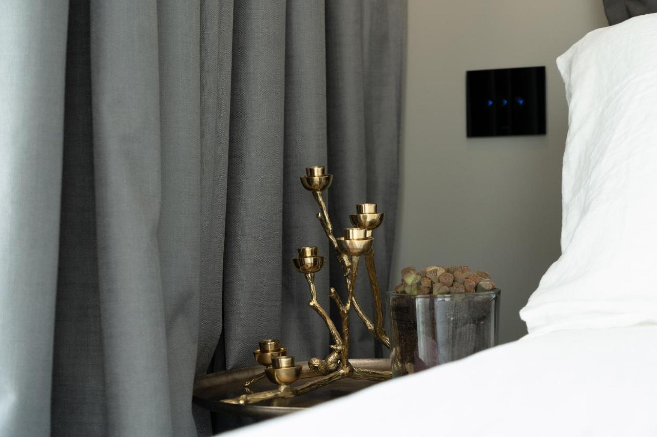 Piccola Maesta' Boutique Rooms ชิวิตาโนวา มาร์เค ภายนอก รูปภาพ
