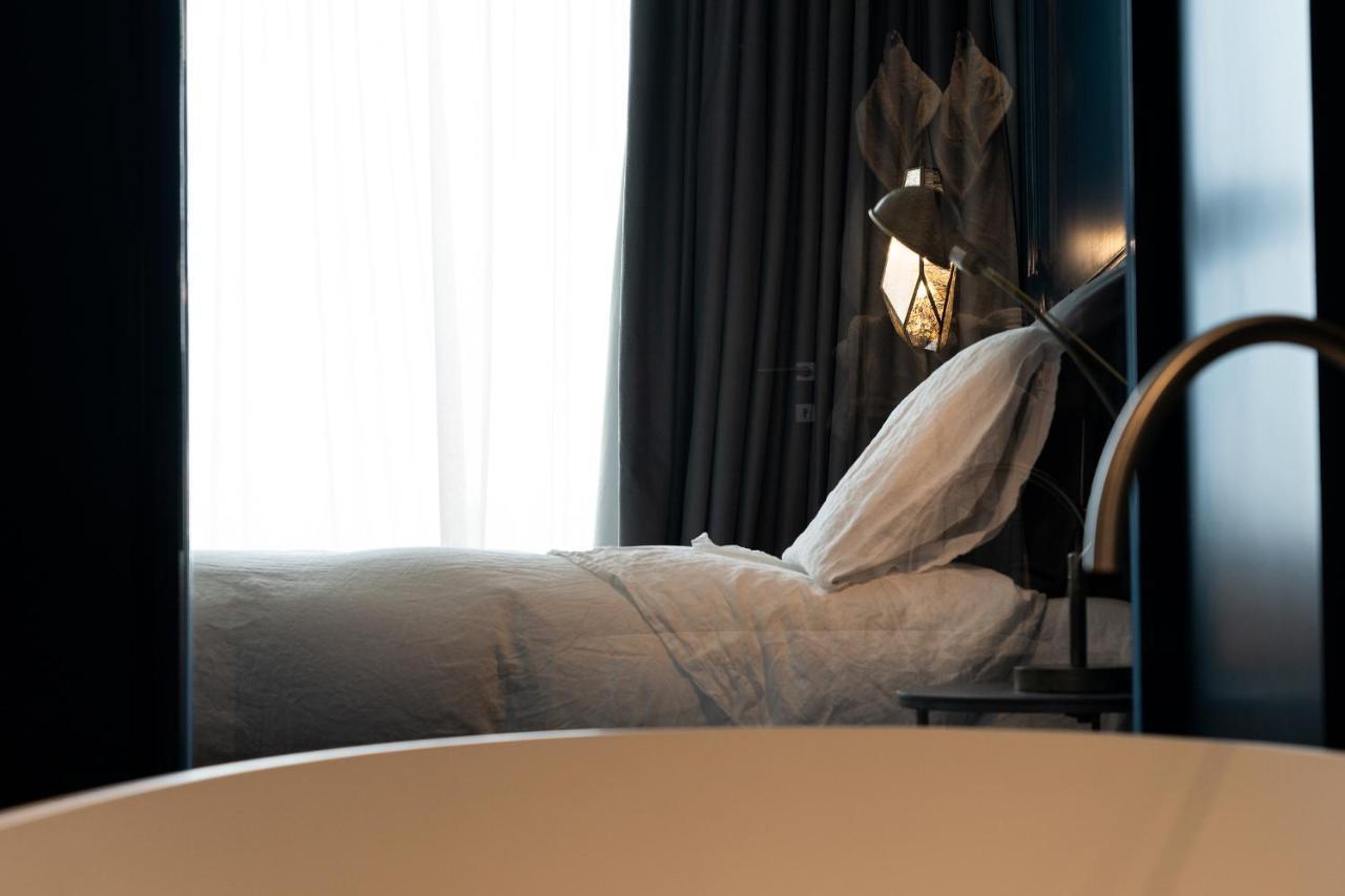 Piccola Maesta' Boutique Rooms ชิวิตาโนวา มาร์เค ภายนอก รูปภาพ