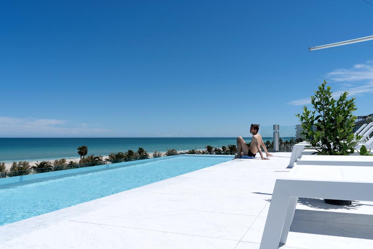 Piccola Maesta' Boutique Rooms ชิวิตาโนวา มาร์เค ภายนอก รูปภาพ