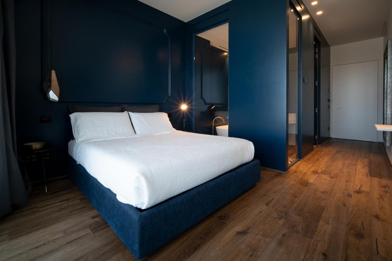 Piccola Maesta' Boutique Rooms ชิวิตาโนวา มาร์เค ภายนอก รูปภาพ